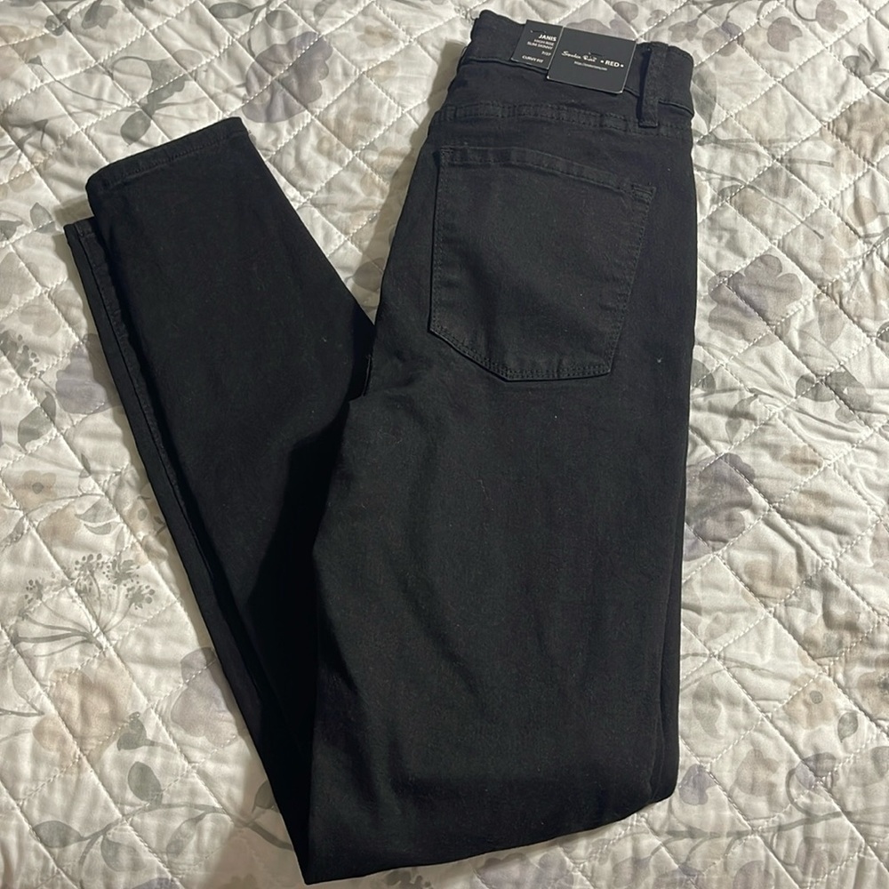 NWT Smoke Rise Red Janis skinny jeans 7/27